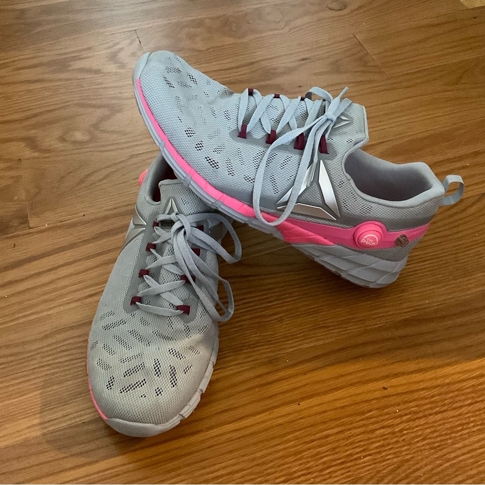 Reebok Gray & Pink Running Sneakers Women’s